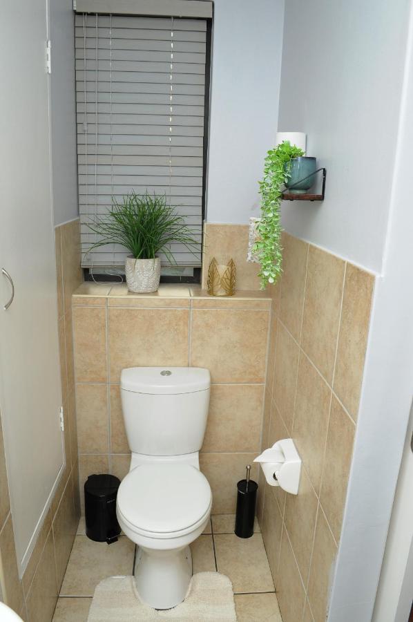 The Island Club Luxury 2 Bedroom Apartment Cape Town Exterior photo