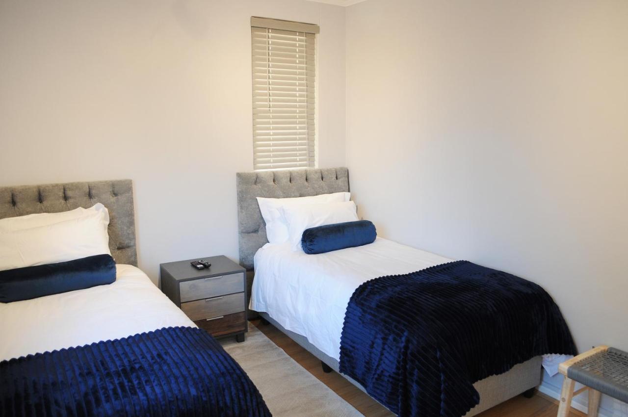 The Island Club Luxury 2 Bedroom Apartment Cape Town Exterior photo